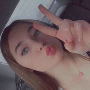 Meet your Posher, Addison